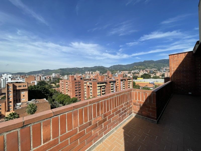 Apartamento en venta ubicado en Medellín, sector Laureles - 15