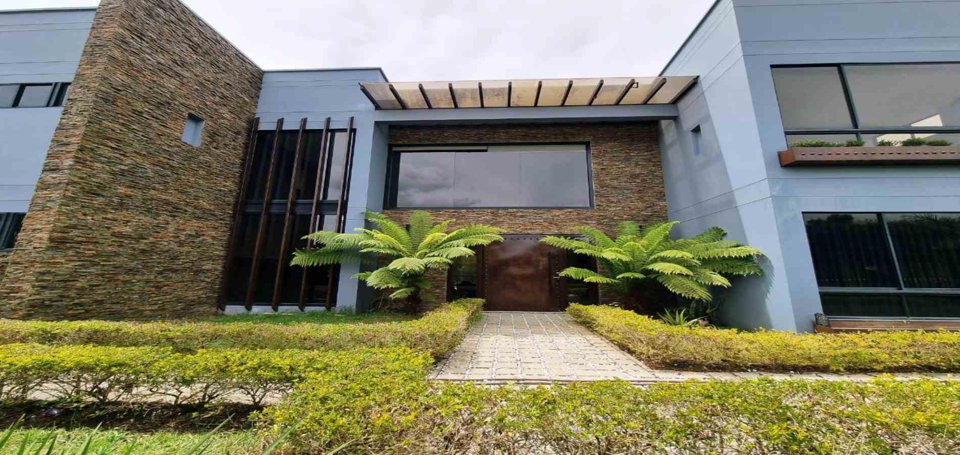 Casa en venta ubicada en Envigado, sector El Penasco - 2