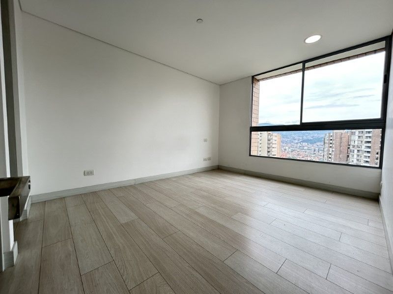Apartamento en arriendo ubicado en Envigado, sector Loma del Chocho - 13
