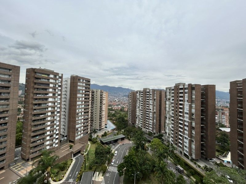 Apartamento en arriendo ubicado en Envigado, sector Loma del Chocho - 24