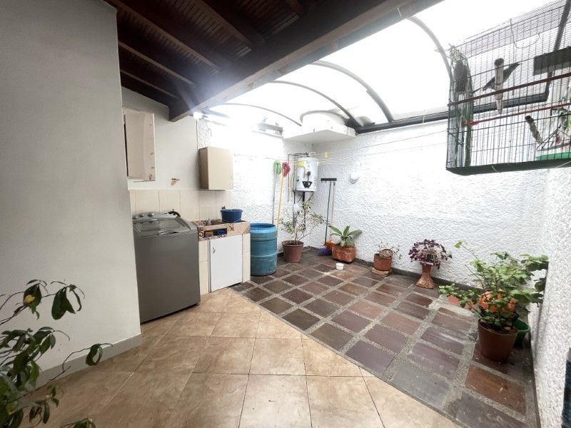 Apartamento en arriendo ubicado en Medellín, sector Cuarta Brigada - 21
