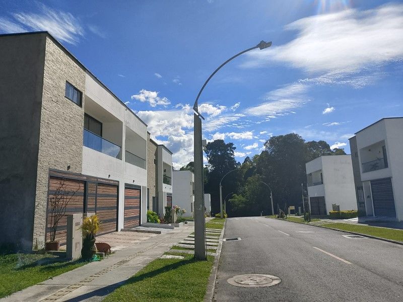 Lote en venta ubicado en Rionegro, sector Llanogrande - 5
