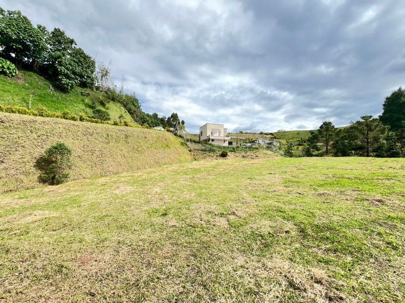 Lote en venta ubicado en El Retiro, sector El Chuzcal - 4