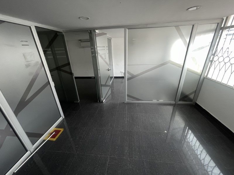 Casa en arriendo ubicada en Medellín, sector Calasanz - 4
