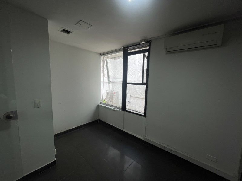 Casa en arriendo ubicada en Medellín, sector Calasanz - 13