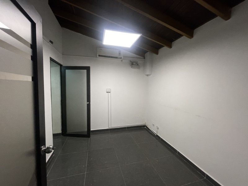 Casa en arriendo ubicada en Medellín, sector Calasanz - 16