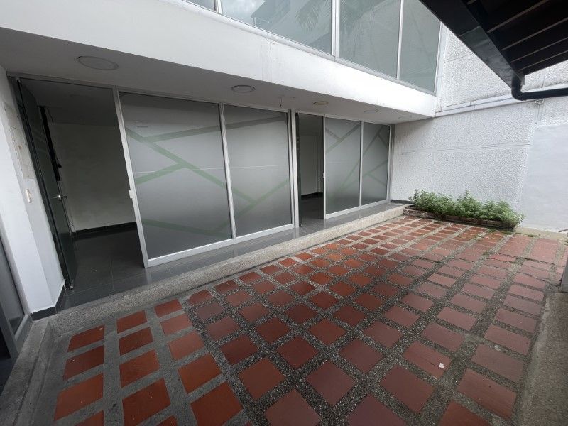 Casa en arriendo ubicada en Medellín, sector Calasanz - 25