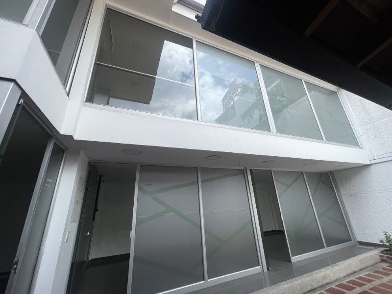 Casa en arriendo ubicada en Medellín, sector Calasanz - 26