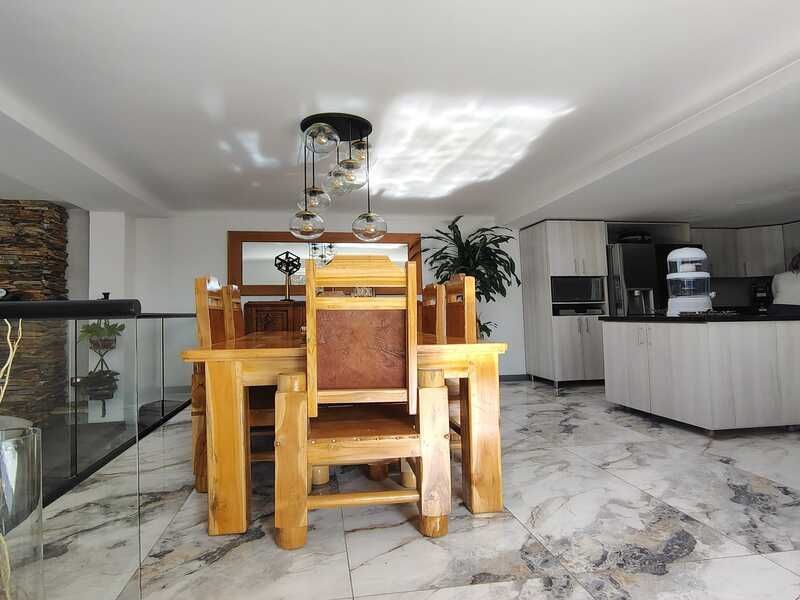 Casa en venta ubicada en Rionegro, sector La Macarena - Frente al Club - 5