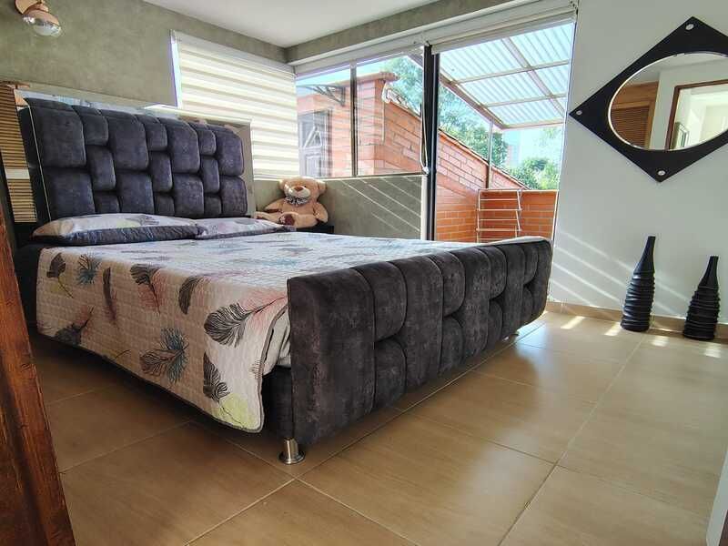 Casa en venta ubicada en Rionegro, sector La Macarena - Frente al Club - 15