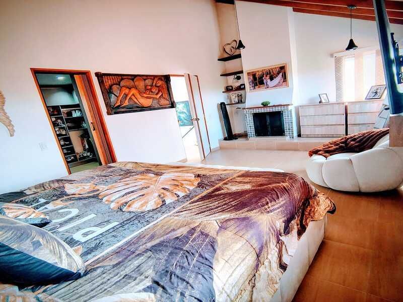 Casa en venta ubicada en Rionegro, sector La Macarena - Frente al Club - 16