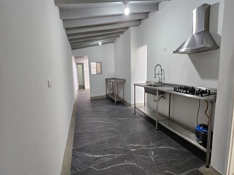 Casa en arriendo ubicada en Medellín, sector Parques del Rio - 8