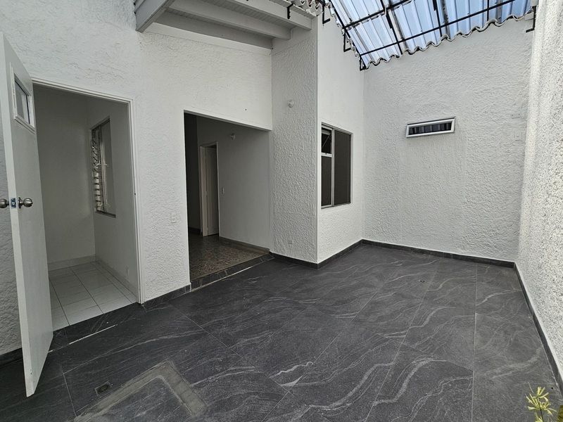 Casa en arriendo ubicada en Medellín, sector Parques del Rio - 20