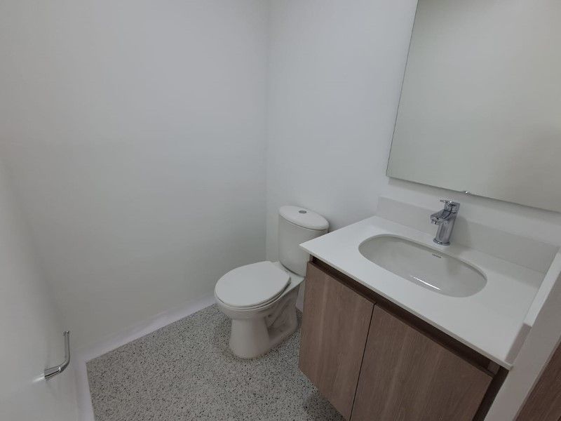 Oficina en arriendo ubicada en Medellín, sector San Diego - 14