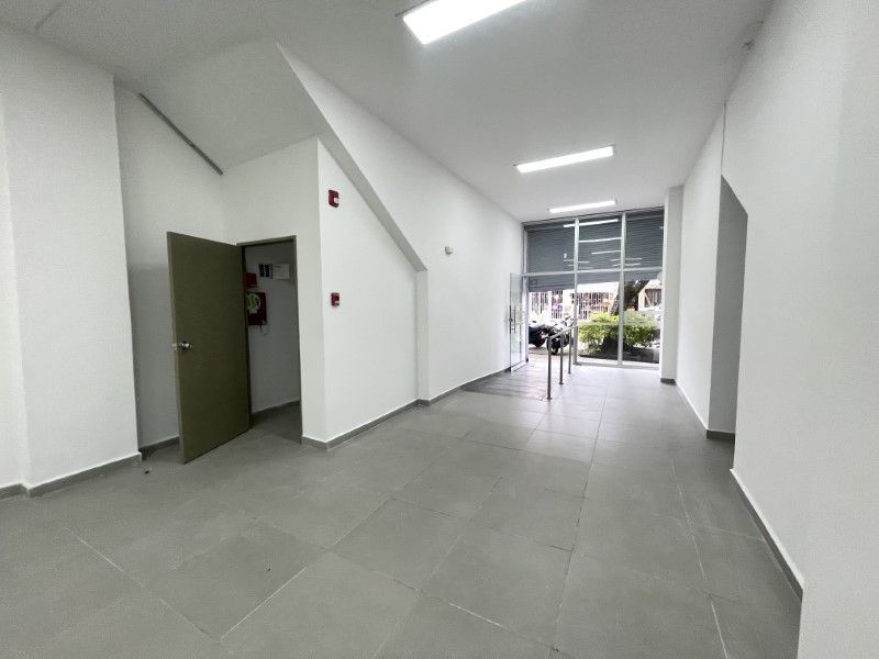 Bodega en arriendo ubicada en Medellín, sector San Juan - 3