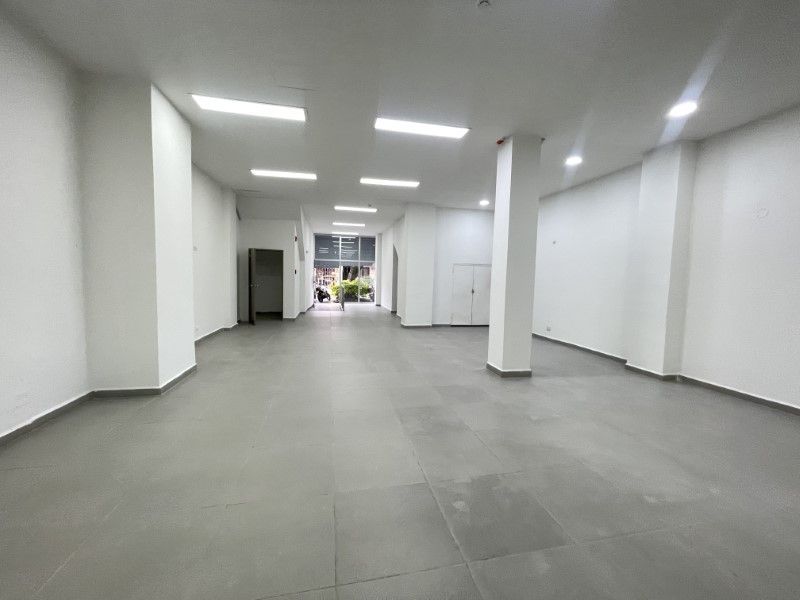 Bodega en arriendo ubicada en Medellín, sector San Juan - 5