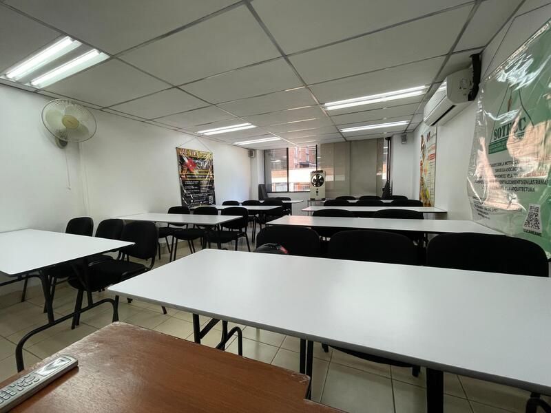 Oficina en venta ubicada en Medellín, sector Laureles - 5