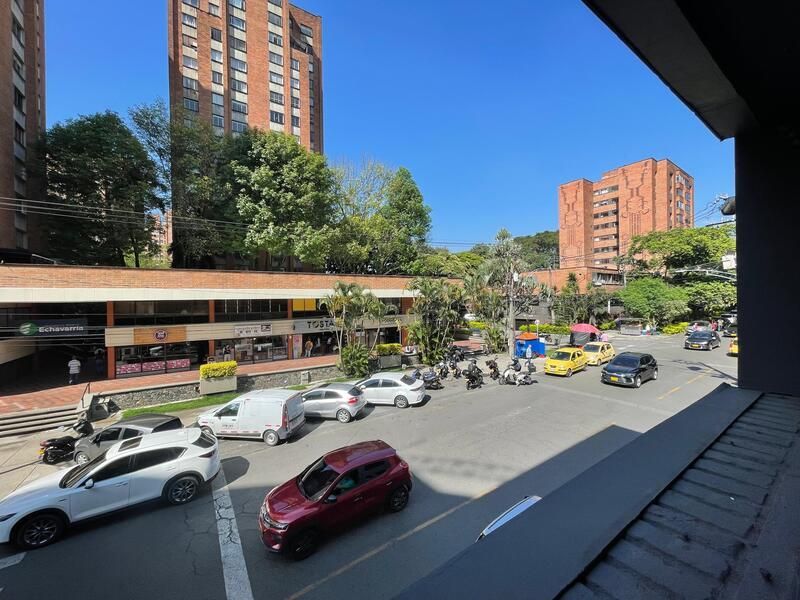 Oficina en venta ubicada en Medellín, sector Laureles - 12