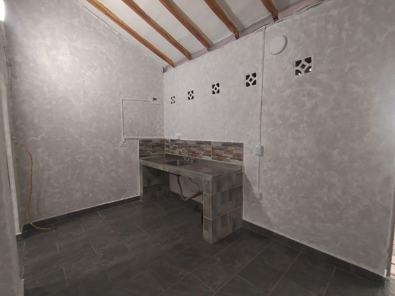 Local en arriendo ubicado en Envigado, sector Los Mesa - 3