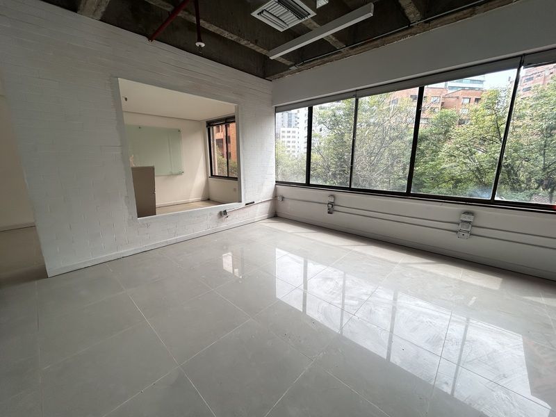 Oficina en arriendo ubicada en Medellín, sector Milla de Oro - 3