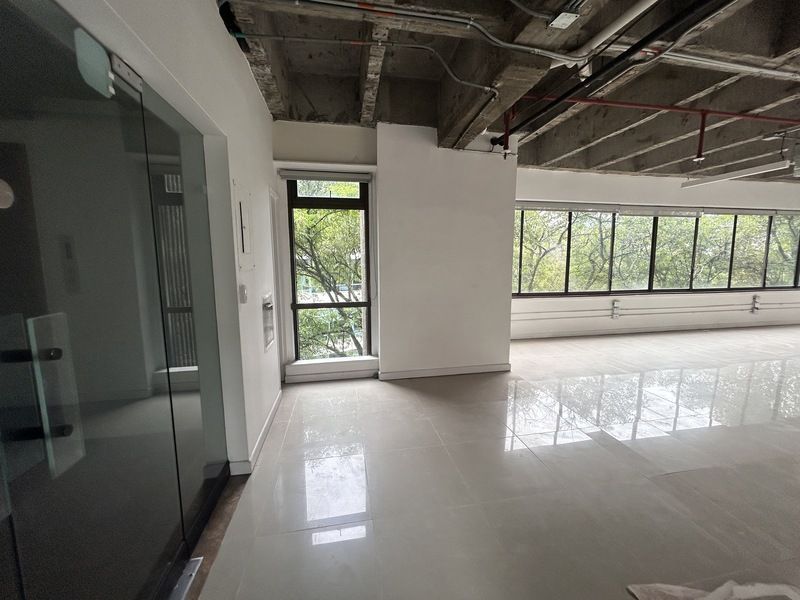 Oficina en arriendo ubicada en Medellín, sector Milla de Oro - 4