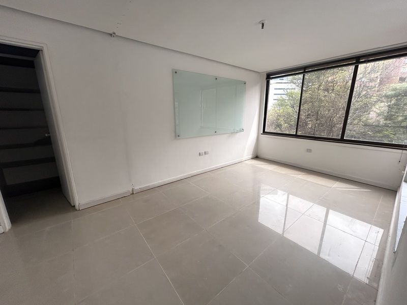 Oficina en arriendo ubicada en Medellín, sector Milla de Oro - 5