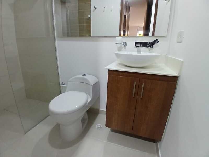Apartaestudio en arriendo ubicado en Medellín, sector Loma de los Gonzales - 8