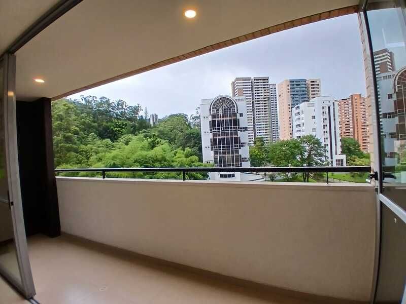 Apartaestudio en arriendo ubicado en Medellín, sector Loma de los Gonzales - 10