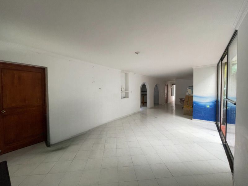 Casa en venta ubicada en Medellín, sector Laureles - 6