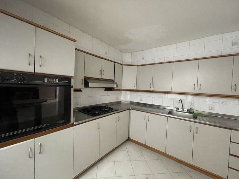 Casa en venta ubicada en Medellín, sector Laureles - 8