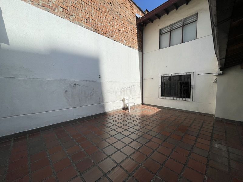 Casa en venta ubicada en Medellín, sector Laureles - 29