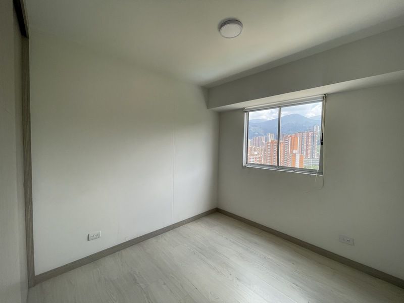 Apartamento en venta ubicado en Sabaneta, sector Tres Esquinas - 13