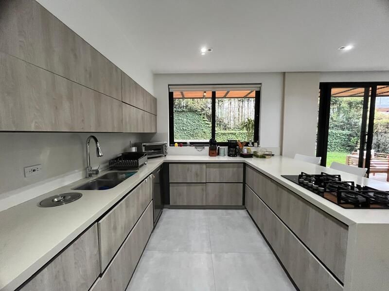 Casa en venta ubicada en El Retiro, sector Macedonia - 3