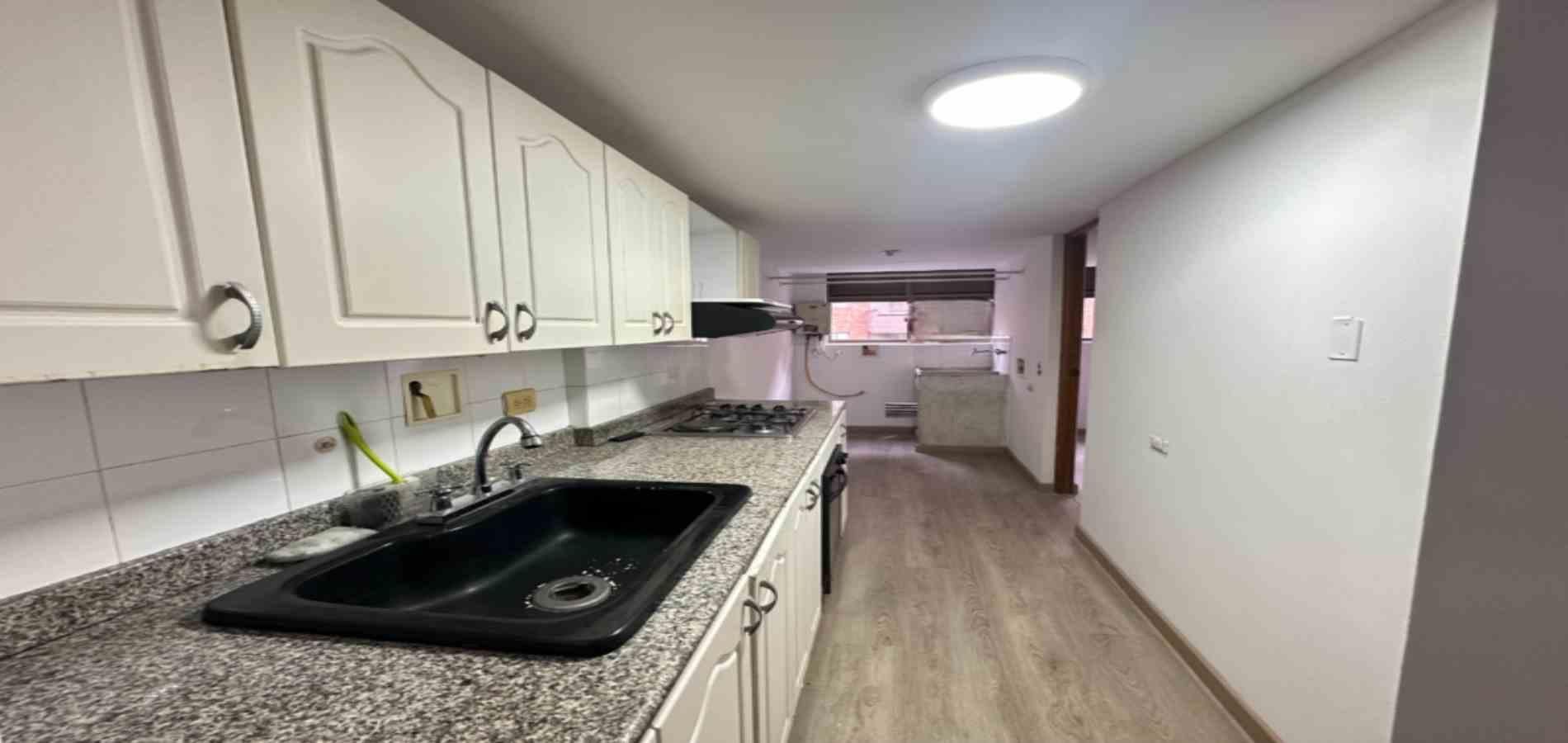 Apartamento en venta ubicado en Envigado, sector Loma del Esmeraldal - 4