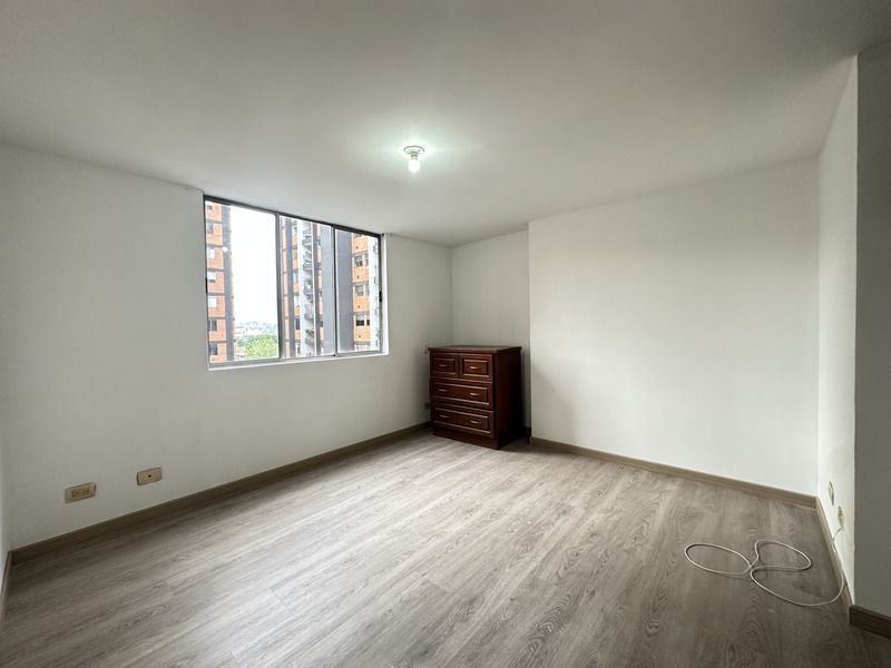 Apartamento en venta ubicado en Envigado, sector Loma del Esmeraldal - 11