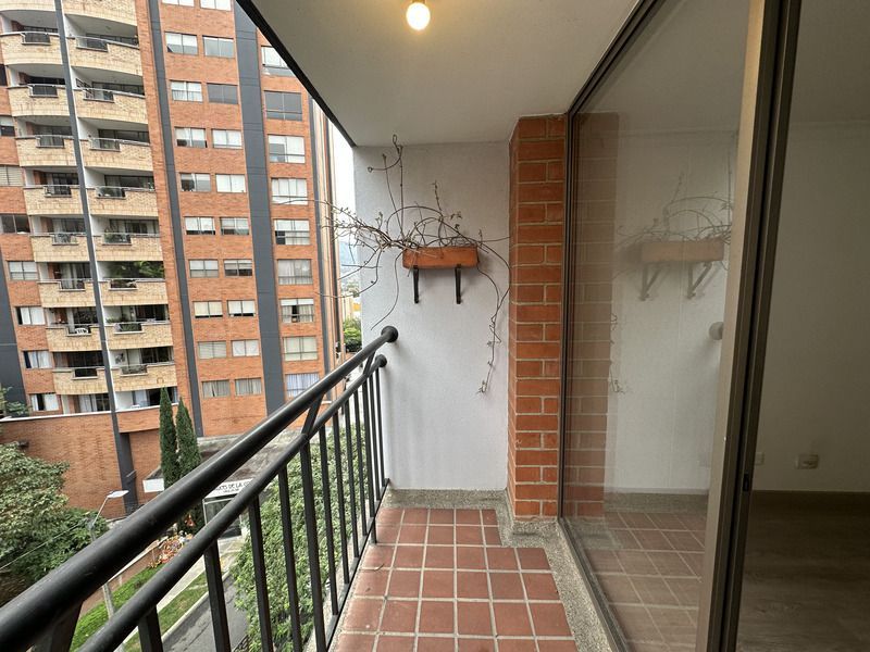 Apartamento en venta ubicado en Envigado, sector Loma del Esmeraldal - 16