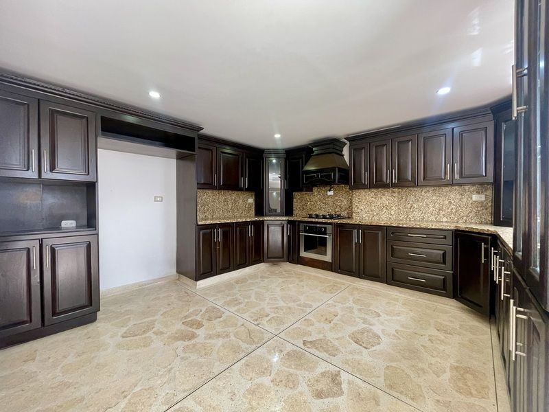 Casa en venta ubicada en Sabaneta, sector La Doctora - 13