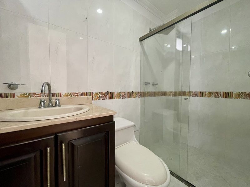 Casa en venta ubicada en Sabaneta, sector La Doctora - 24