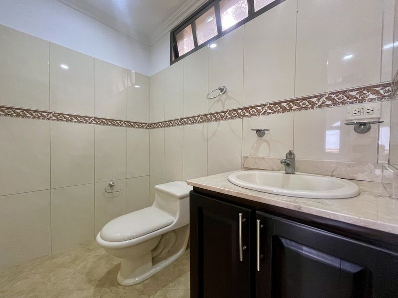 Casa en venta ubicada en Sabaneta, sector La Doctora - 25