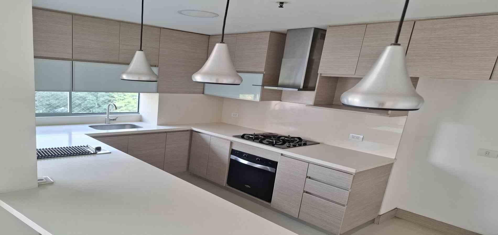 Apartamento en venta ubicado en Medellín, sector Provenza - 12