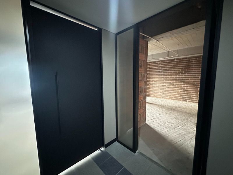 Oficina en venta ubicada en Envigado, sector El Dorado - 2