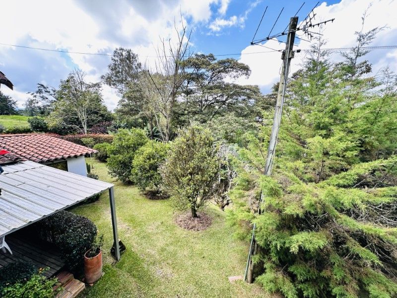 Casa en arriendo ubicada en Rionegro, sector San Antonio de Pereira - 42