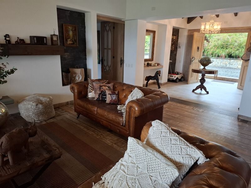 Finca en venta ubicada en La Estrella, sector Escuela de Policia - 2
