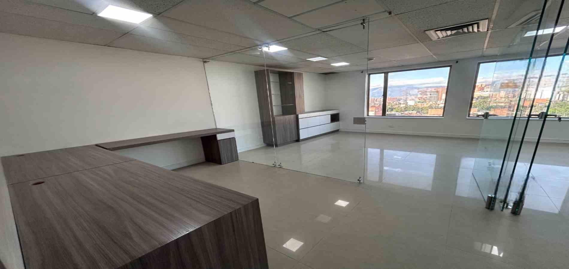 Oficina en arriendo ubicada en Medellín, sector Astorga - 3