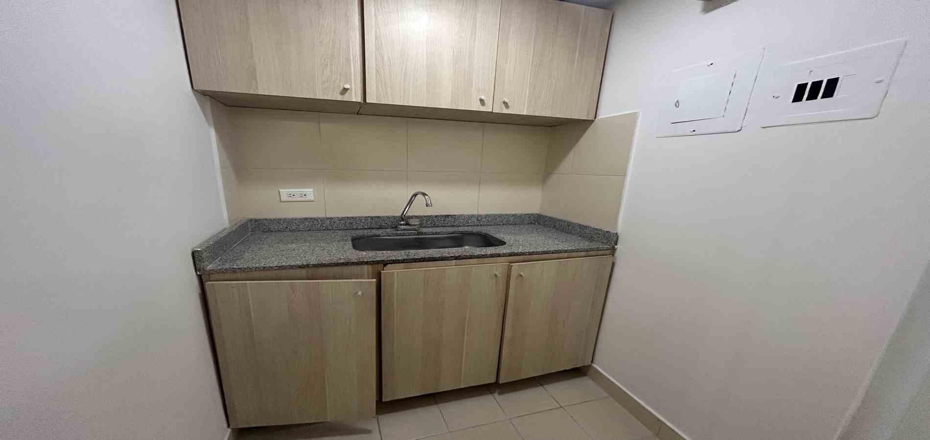 Oficina en arriendo ubicada en Medellín, sector Astorga - 7