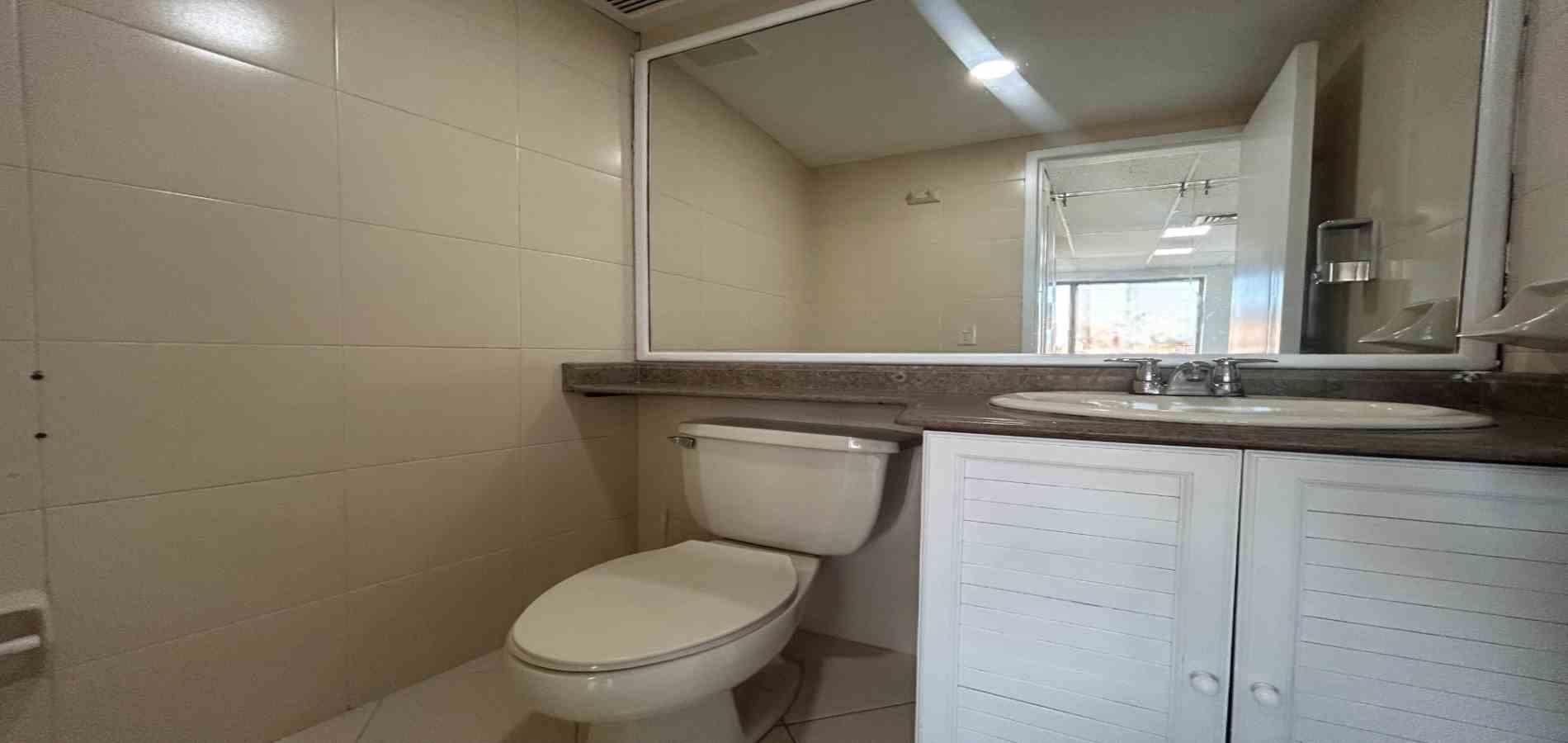 Oficina en arriendo ubicada en Medellín, sector Astorga - 8