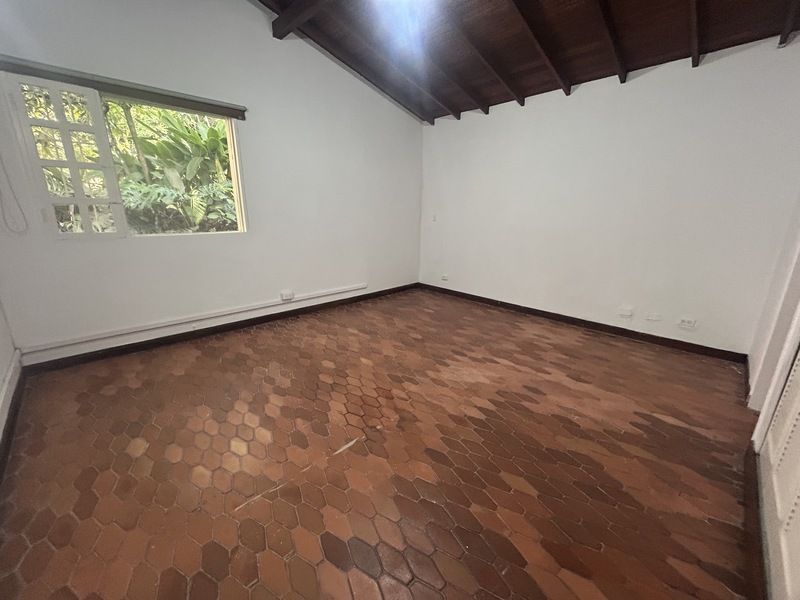 Casa en arriendo ubicada en Medellín, sector Las Lomas 1 - 6