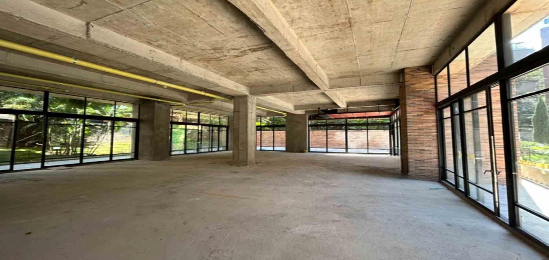 Local en arriendo ubicado en Medellín, sector Las Lomas - 9