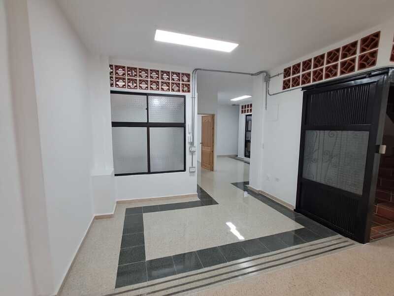 Casa en arriendo ubicada en Medellín, sector Suramericana - 4