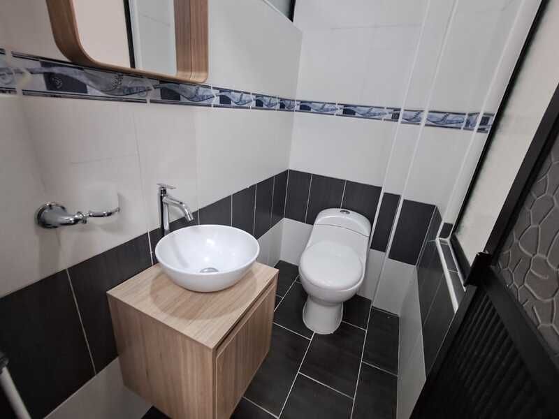 Casa en arriendo ubicada en Medellín, sector Suramericana - 13